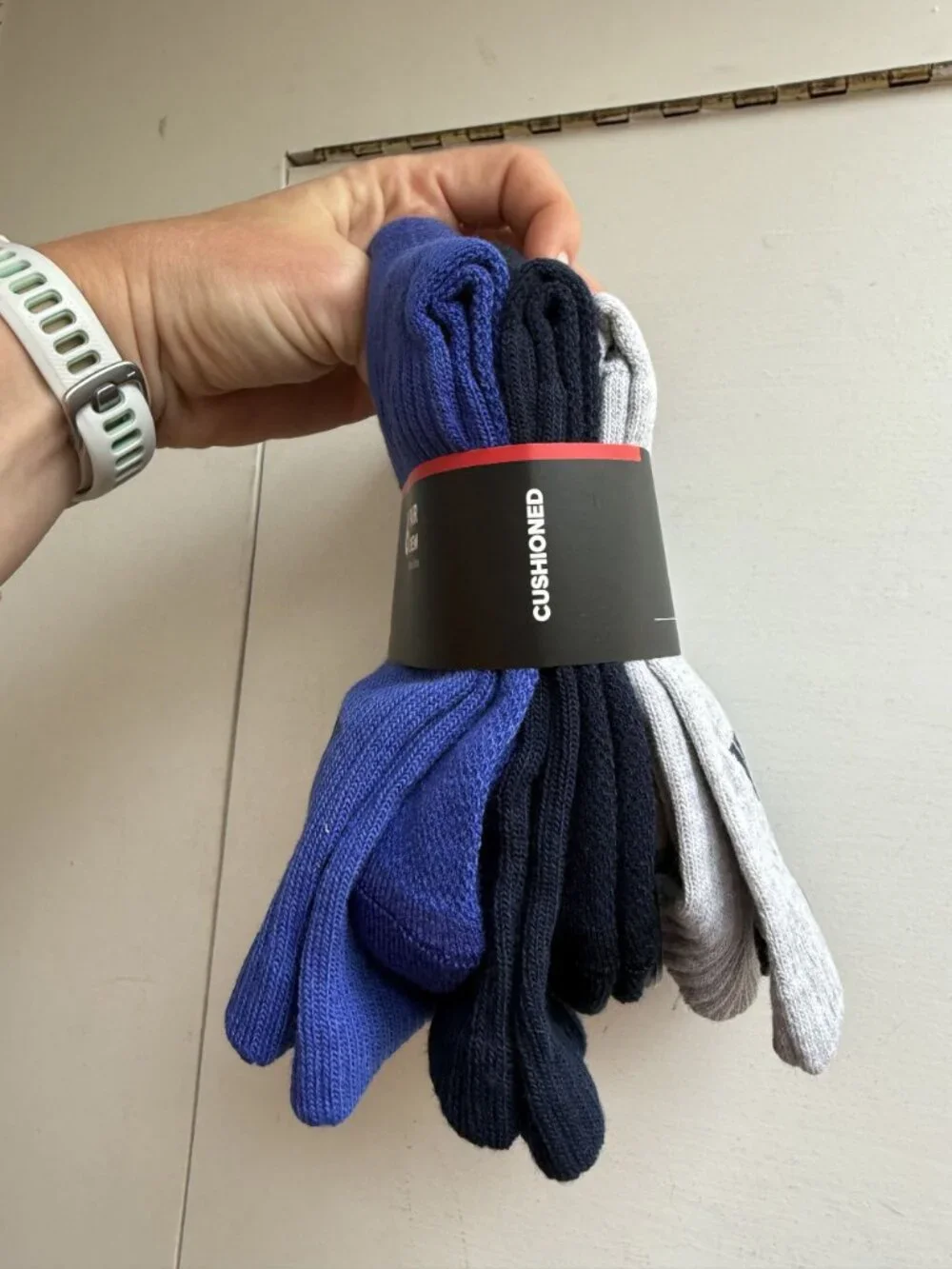 NWT Adidas Youth Cushioned AeroReady Crew Socks 6 Pair Size 5Y-7Y [jb]